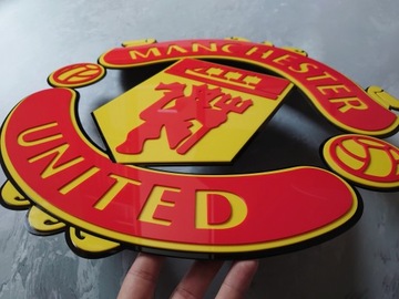 Настенный герб Манчестер Юнайтед — подарок парню и мужу футбольного болельщика