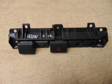 WŁĄCZNIK ŚWIATEŁ AWARYJNYCH LAND ROVER FREELANDER