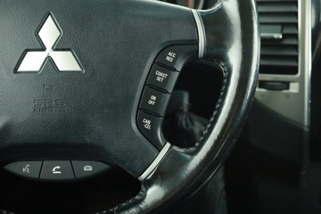 Mitsubishi Pajero IV SUV 5d 3.2 DOHC 200KM 2015 Mitsubishi Pajero 3.2 DI-D, Salon Polska, 197 KM, zdjęcie 18