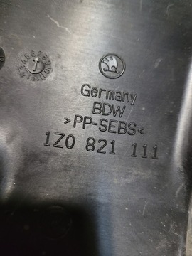 OSŁONA BŁOTNIKA LEWA SKODA OCTAVIA II 1Z0821111