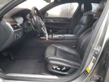 BMW Seria 7 G11-G12 2021 BMW Seria 7 750xi 2021 4.4l 4.4 Benzyna 523KM, zdjęcie 7