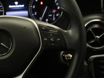 Mercedes Klasa A W176 Hatchback 5d 1.6 180 BlueEFFICIENCY 122KM 2014 Mercedes A A 180, Skóra, Navi, Klima, Parktronic, zdjęcie 20