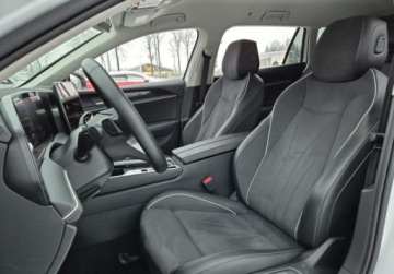 Volkswagen Passat B8 Variant Facelifting 1.5 TSI EVO 150KM 2025 Volkswagen Passat 1.5eTSI 150KM DSG Business ACC HAK Kamera360 Climatronic, zdjęcie 9