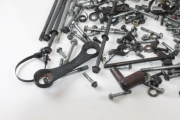 КОМПЛЕКТ БОЛТОВ ДВИГАТЕЛЯ HONDA VT 600 SHADOW PC21