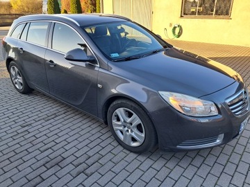 Opel Insignia I Sports Tourer 2.0 CDTI ECOTEC 160KM 2010 Opel Insignia 2.0 cdti 160KM zadbany, garażowany