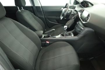 Peugeot 308 II SW 1.2 PureTech 130KM 2015 Peugeot 308 1.2 PureTech, Salon Polska, Navi, zdjęcie 6