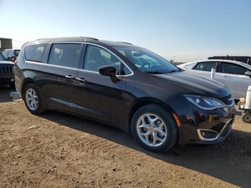Chrysler Pacifica II 2018 Chrysler Pacifica Touring Plus 2018 3.6l 3.6 Benzyna 287KM, zdjęcie 4