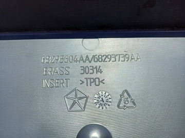 РАМКА ПЕРЕДНЕГО НОМЕРНОГО ЗНАКА JEEP WRANGLER 68295604AA 68293739AA