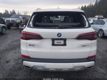 BMW X5 G05 2023 BMW X5 Phev xDrive45e 2023 3.0 Hybryda 282KM, zdjęcie 4