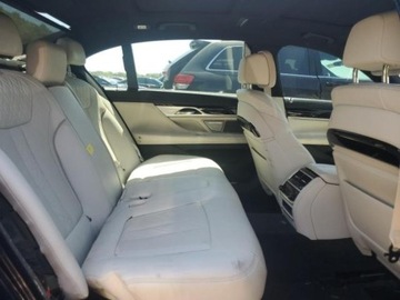BMW Seria 7 G70 2022 BMW Seria 7 740I 2022, od ubezpieczalni 3.0 Benzyna 335KM, zdjęcie 8