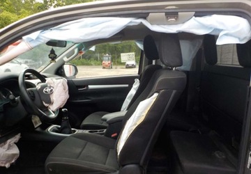 Toyota Hilux VIII Podwójna kabina Facelifting 2.8 D-4D 204KM 2022 Toyota Hilux Okazja 2.8 Diesel 204KM, zdjęcie 25