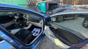 Volvo V40 II Cross Country D3 150KM 2015 Volvo V40 2.0d3 204KM bi xenon asyst.park Navi kamera panorama zamiana 1, zdjęcie 36