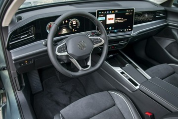 Volkswagen Passat B8 Variant Facelifting 1.5 TSI EVO 150KM 2024 Volkswagen Passat Elegance 1.5 TSI 150 KM DSG,, zdjęcie 9