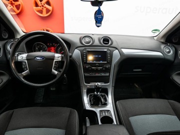 Ford Mondeo IV Kombi 1.6 EcoBoost 160KM 2013 FORD Mondeo 1.6 EcoBoost Combi 160KM 2013, zdjęcie 9