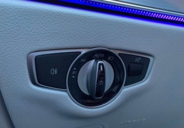 Mercedes Klasa E W213 Kombi Plug-in Facelifting 2.0 E300de 306KM 2021 Mercedes-Benz Klasa E 2.0 D 306KM PHEV PLUG-IN 4MATIC FV MARZA Serwis ASO, zdjęcie 30