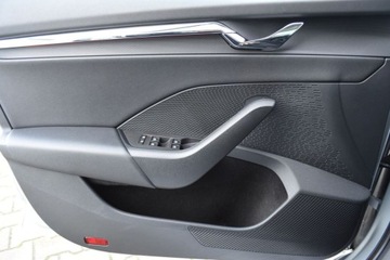 Skoda Octavia IV Kombi 2.0 TDI 150KM 2022 Skoda Octavia 2.0TDI 150KM Style Combi DSG Smartlink Kamera Kessy ACC Ambi, zdjęcie 25