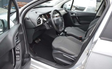 Citroen C3 II Hatchback facelifting 1.2 VTi 82KM 2016 Citroen C3 C3 II LIFT 1.2 Benzyna Automat, Klimatyzacja, Serwis, Parktronic, zdjęcie 4