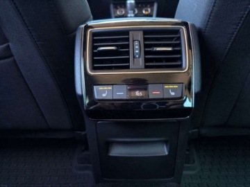 Skoda Superb III Kombi Facelifting 2.0 TDI 190KM 2020 Skoda Superb 2.0TDI 190KM DSG HAK Pakiet Comfort Style Aktywny tempomat do, zdjęcie 29
