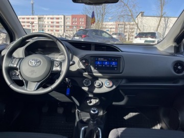 Toyota Yaris III Hatchback 5d Facelifting 2017 1.5 Dual VVT-iE 111KM 2020 Toyota Yaris 1.5 Premium III (2011-2019) 1.5 Premi, zdjęcie 5