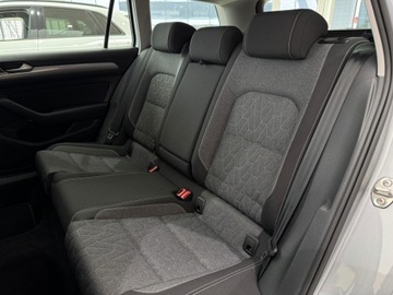 Volkswagen Passat B8 GTE Variant Facelifting 1.4 TSI Plug-In-Hybrid 218KM 2022 Volkswagen Passat GTE / 1 właściciel / Salon Polsk, zdjęcie 11