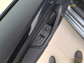 Skoda Octavia IV Kombi 2.0 TDI 115KM 2021 Skoda Octavia 2,0 TDI led navi virtual alu grz.fotele tempomat zarejestrow, zdjęcie 12