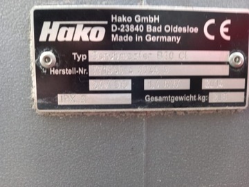 Профессиональная поломоечная машина с тягой Hako B 30 CL