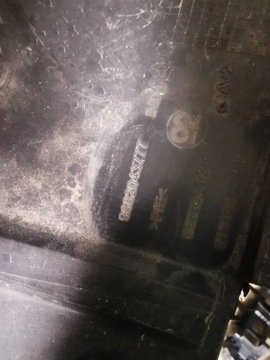 CITROEN BERLINGO II PARTNER 08- NÁRAZNÍK ZADNÍ ORIG. PALCŮ