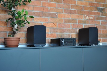 MARANTZ MELODY X + Q ACOUSTICS 3020i = АМБИЦИОННЫЙ И СТИЛЬНЫЙ КОМПЛЕКТ «ВСЕ В ОДНОМ»