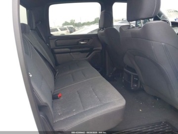  RAM 1500 2024r., 4x4, 5.7L 5.7 Benzyna 395KM, zdjęcie 8