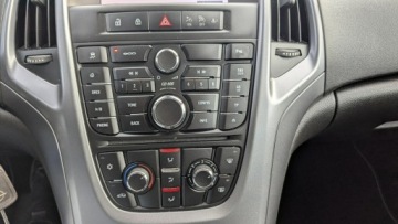 Opel Astra J GTC 1.4 Turbo ECOTEC 120KM 2014 Opel Astra 1.4i 120PS OPŁACONY Bezwypadkowy, zdjęcie 24