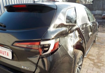 Toyota Corolla XII TS Kombi Facelifting 1.8 Hybrid 140KM 2024 Toyota Corolla Okazja 1.8 Hybryda 140KM, zdjęcie 12