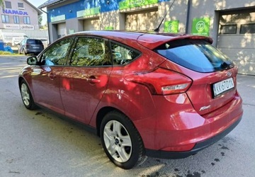 Ford Focus III Sedan Facelifting 1.0 EcoBoost 100KM 2015 Ford Focus Ford Focus 1.0 EcoBoost 99g Trend Benzyna 100KM, zdjęcie 4
