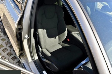 Volvo V60 II  2020 Volvo V60 B3 2.0 benzyna B Geartronic Momentum 163KM 2020r, zdjęcie 20