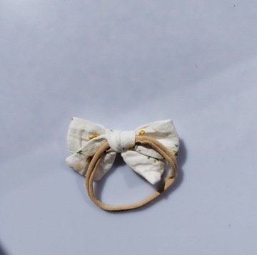 Opaska bezuciskowa kokardka dla niemowlaka dla dziewczynki muslinowa