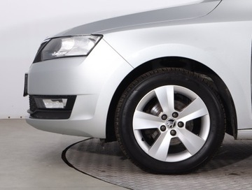 Skoda Rapid II Liftback Facelifting 1.0 TSI 95KM 2019 Skoda Rapid 1.0 TSI, Salon Polska, Klima, zdjęcie 13