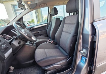 Opel Zafira B 1.9 CDTI ECOTEC 120KM 2006 Opel Zafira 1,9 Diesel 120 km 7- osobowy 1.9 Diesel 120KM, zdjęcie 36