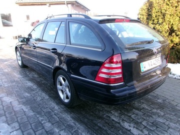 Mercedes Klasa C W203 Kombi T203 1.8 (C 180 Kompressor) 143KM 2005 Mercedes C Klasa 1.8 Automat, zdjęcie 2
