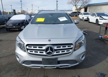 Mercedes GLA I Off-Roader Facelifting 2.0 250 211KM 2018 Mercedes-Benz GLA 2018r., Gla 250, 2L, od ubezpieczalni 2.0 Benzyna 211KM, zdjęcie 2