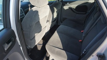 Ford Focus II Hatchback 5d 1.6 Duratec Ti-VCT 115KM 2006 Ford Focus zarejestrowany, ubezpieczony. Polecam, zdjęcie 5