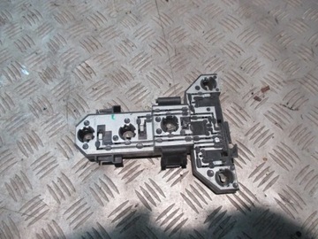 WKŁAD LAMPY LEWY = PRAWY TYŁ VW GOLF IV HB 1J6945257