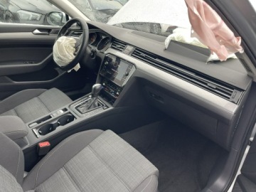 Volkswagen Passat B8 Variant Facelifting 2.0 TDI SCR 150KM 2020 Volkswagen Passat Variant Automat Podgrzewanie, zdjęcie 8