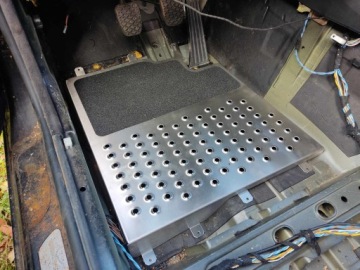 BMW E46 STRAIGHT DRIFT KJS RALLY напольная лента из оцинкованной стали, ЧЕРНАЯ