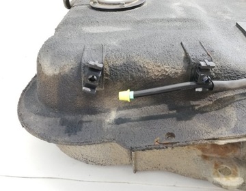 ТОПЛИВНЫЙ БАК ЗАДНЯЯ БАЛКА KIA CARENS III 2.0 CRDI 31100-1D200