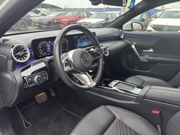 Mercedes Klasa A W177/V177 Hatchback Facelifting 1.3 200 163KM 2023 Mercedes-Benz A 200 Podgrzewana kierownica/ Ambien, zdjęcie 13