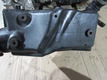 Корпус воздушного фильтра Corolla Verso II 04- 2.2D4d