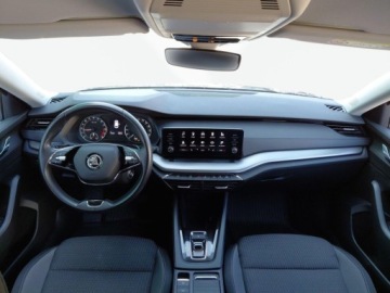 Skoda Octavia IV Kombi 2.0 TDI 150KM 2022 Skoda Octavia 2.0TDI 150KM Ambition DSG SalonPL SerwisASO Kessy Led SmartL, zdjęcie 14