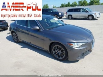 Alfa Romeo Giulia II Sedan Facelifting 2.0 Turbo 280KM 2020 Alfa Romeo Giulia 2020 Alfa Romeo Giulia RWD 2.0 Benzyna 280KM