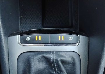 Kia Rio III Hatchback 5d Facelifting 1.4 WGT 90KM 2015 Kia Rio 2015r, 1.4 CRDI. Lekko uszkodzony prawy bok. Jezdzi. 1.4 Diesel, zdjęcie 13