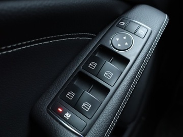 Mercedes GLA I Off-roader 1.6 200 156KM 2014 Mercedes GLA GLA 200, Salon Polska, Serwis ASO, zdjęcie 15