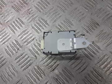 MODUL ZÁMKU CENTRÁLNÍHO AVENSIS T27 89740-05010